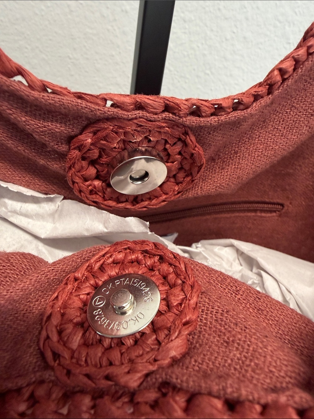 Tommy Bahama | Brick Red Woven Hobo Style Coastal Summer - Picture 7 of 9